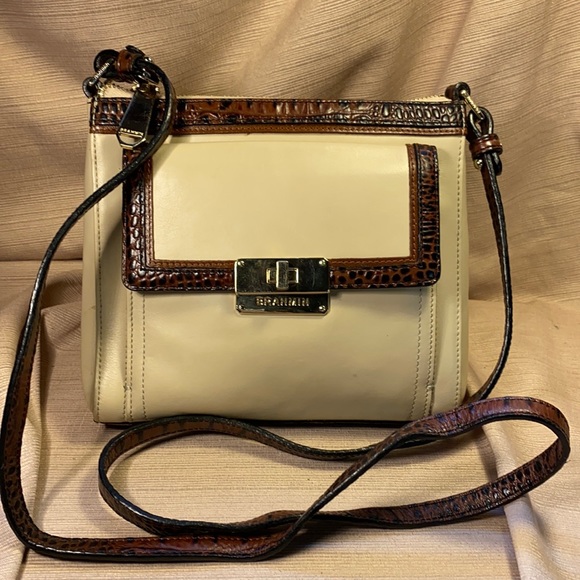 Brahmin Perfect leather bag w/adjustable strap